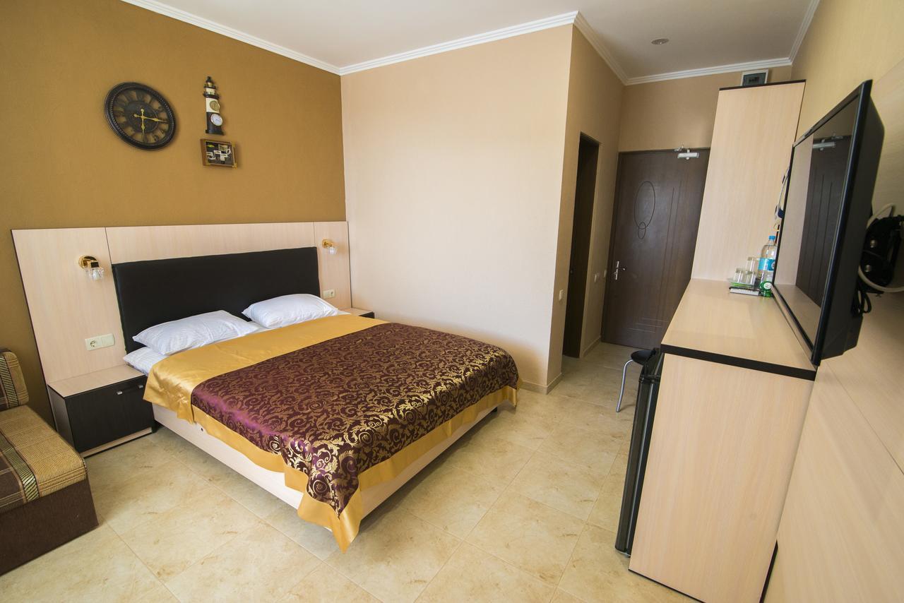 Kovcheg Hotel Zatoka Luaran gambar