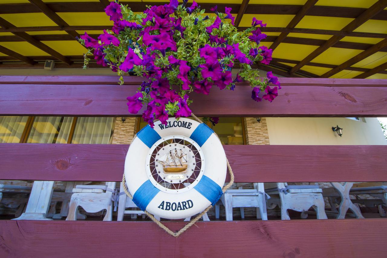 Kovcheg Hotel Zatoka Luaran gambar