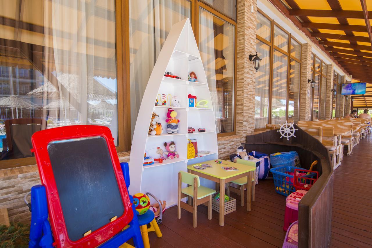 Kovcheg Hotel Zatoka Luaran gambar